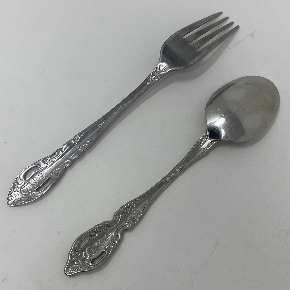 SSS Oneida Renoir-Pembrooke Stainless Steel Floral Pierced Handle Fork Spoon